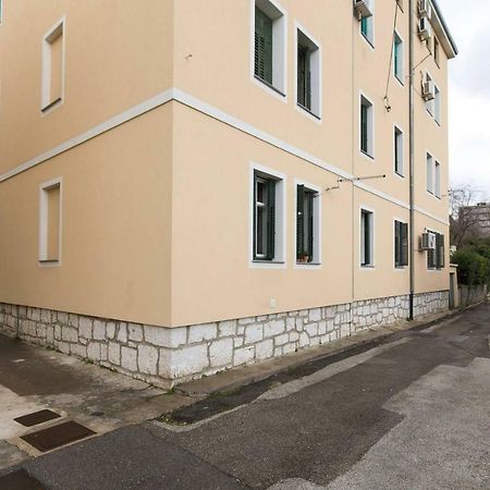 Central, Fully Equipped 2 Bedroom Flat Rijeka Exteriör bild